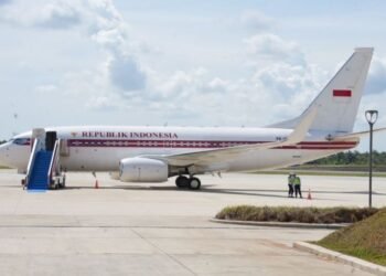 Pesawat Kepresidenan di Bandara Internasional Nusantara / Pemprov