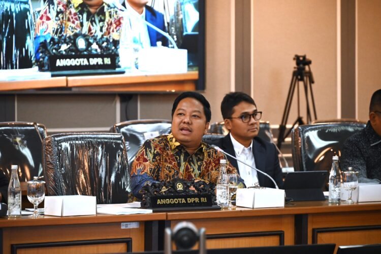 Anggota Komisi XIII DPR RI, Muhammad Rofiqi saat Rapat Kerja Komisi XIII DPR RI bersama Kementerian Hukum dan HAM di Ruang Rapat Komisi XIII DPR RI, Nusantara II, Senayan, Jakarta, Senin (19/1/2026). Foto: Alya/Mahendra