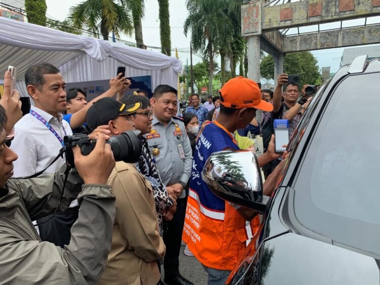 Peresmian penerapan retribusi parkir elektronik digelar di Balikpapan Permai