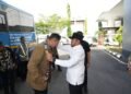 Gubernur Kalimantan Timur, Rudy Mas’ud (Harum), menyambut kedatangan Menteri Koordinator Bidang Infrastruktur dan Pembangunan Kewilayahan (Menko IPK), Agus Harimurti Yudhoyono (AHY)