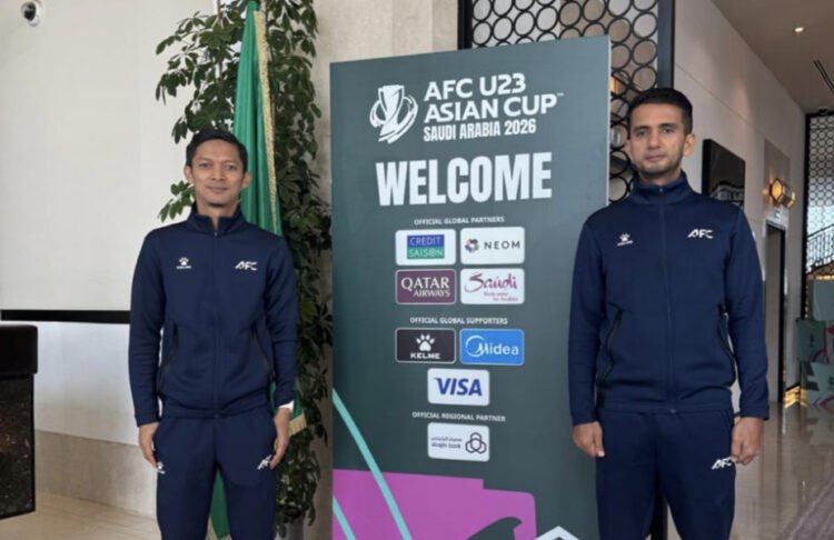Thoriq Munir Alkatiri (wasit) dan Bangbang Syamsudar (asisten wasit), bertugas pada Piala Asia AFC U-23 2026